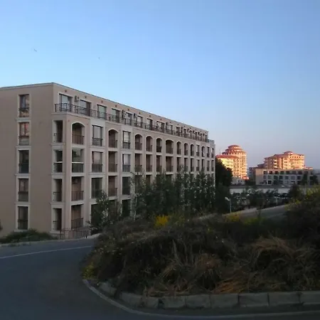 вила астория 2 Apartamento